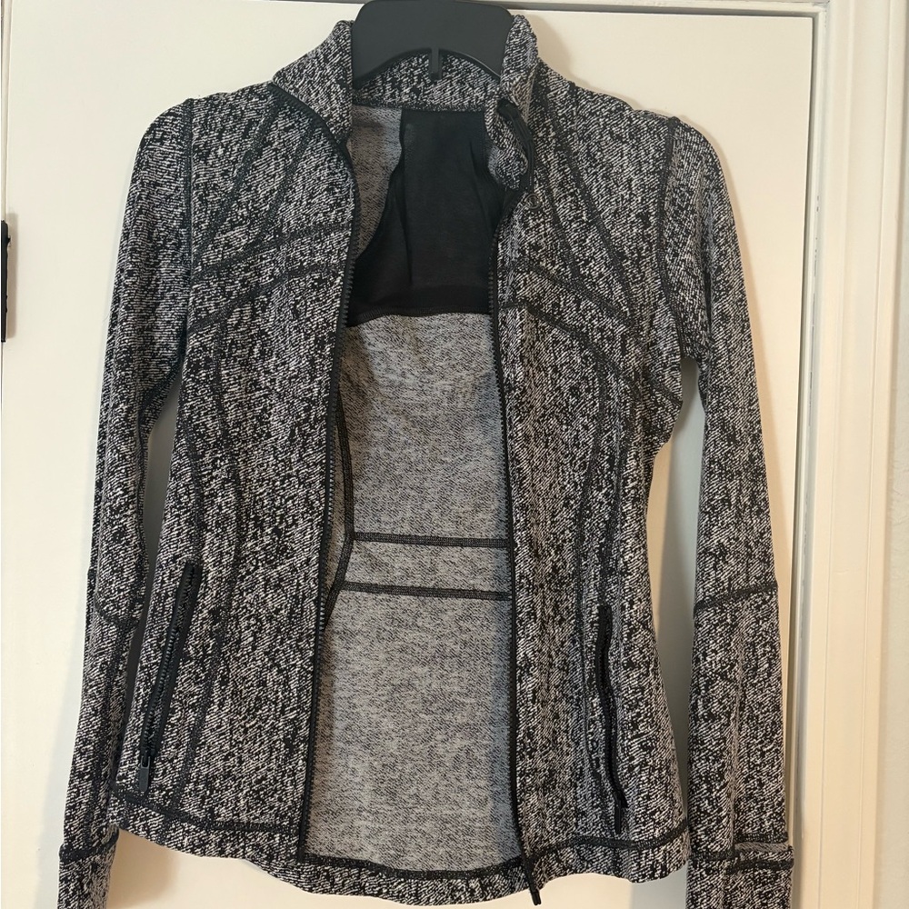 Women's Black and White Lulu define  Zip-Up Jacket